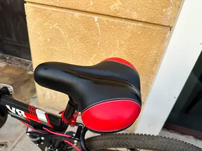 Used mountain bike - comfortable saddle, good condition. Foldable. Only used 3-4 times.
