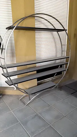 Round Metal Display Shelf / Bookcase - Silver