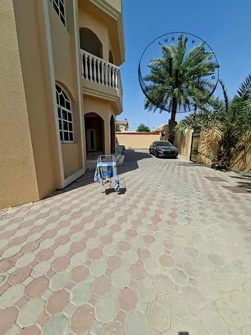 UPER FLOOR 4 BEDROOM HALL VILLA JUST 6500 AED MONTHLY BALOCNY COURTYARD AREA INSIDE PARKING