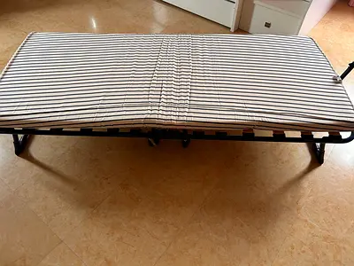 Foldable Single Guest Bed / Folding Bed with Mattress