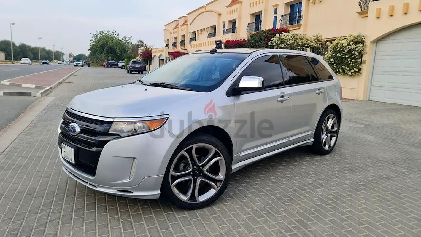 Ford Edge 2014 — photo 1 of 9