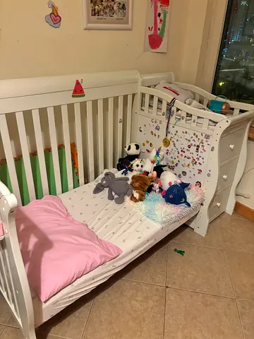 Giggles Jessica 3-in-1 White Wooden Convertible Crib with Storage with mattress