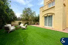 Pool Backing | Type 2E | Close to Souk