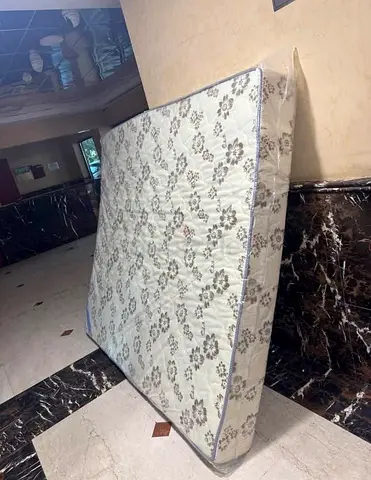 Queen size 160x200 medical mattress 20cm thickness for sale. Same day delivery