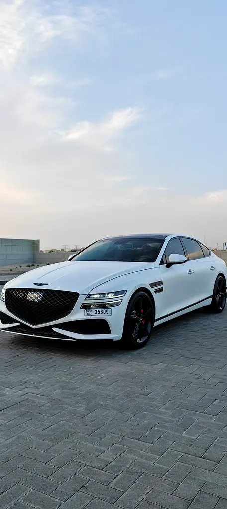 Genesis G80 2022 — photo 1 of 13