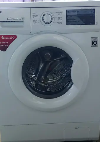LG 7kg touch screen Front Load Washing Machine - Direct Drive