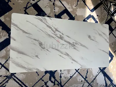 White Marble-Effect Coffee Table 100 x 48 cm – Good Condition