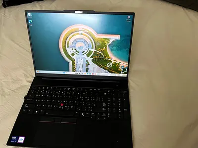 Lenovo E 16