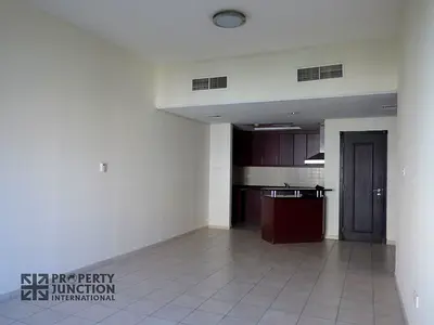 Spacious Layout | U-Type 1BR | Walk to Metro |