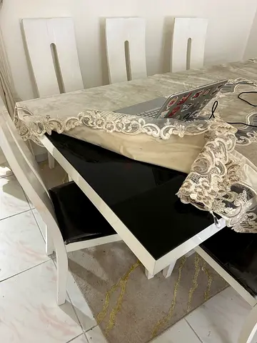 White Dining Table with 6 Matching Chairs and black Top