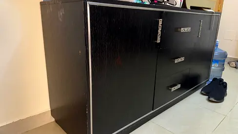 Free chest of drawers