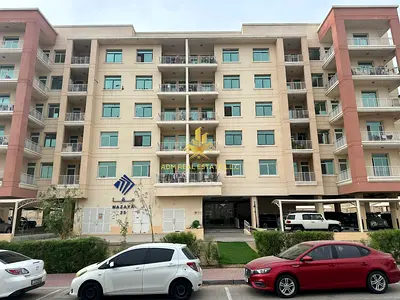 GREAT DEAL | SPACIOUS 2BR UNIT | UNFURNISHED I LOW FLOOR I GYM | POOL I AMPLE PARKING I PRIME LOCATION