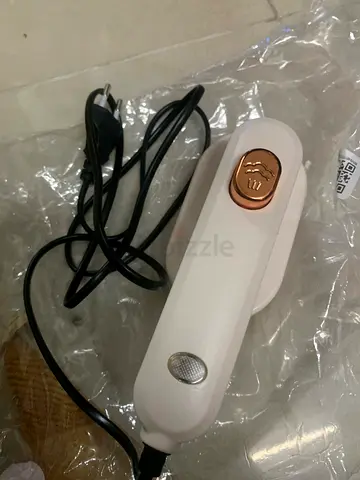 Mini iron, working perfectly fine without packaging