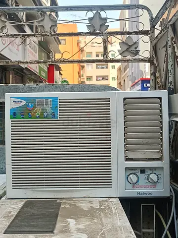 Haiwoo Window Air Conditioner - Used, Functional