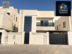 Villa directly from the owner, two floors and a rooftop, custom finishing, on a main street close to