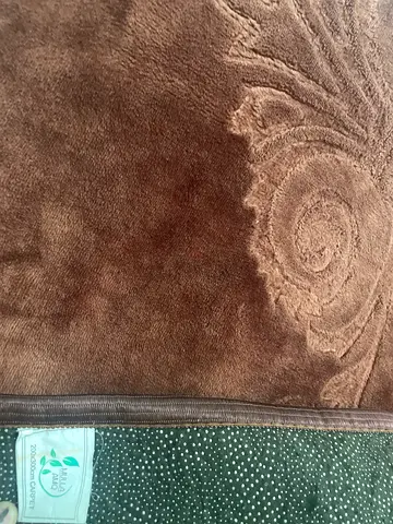 Brown 200x300cm Plush Carpet with Subtle Swirl Pattern