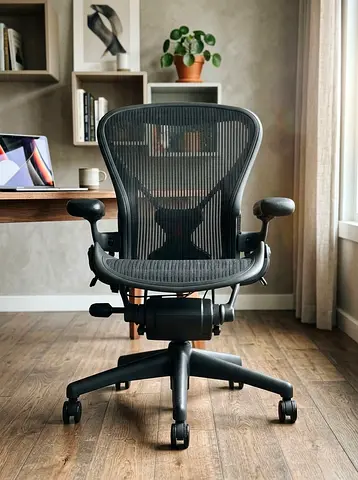Herman Miller Aeron Used in black