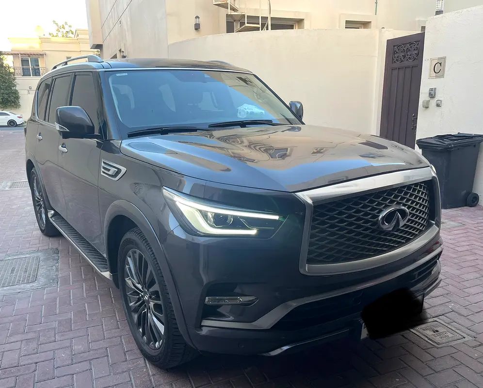 Infiniti QX80 2024 — photo 1 of 12
