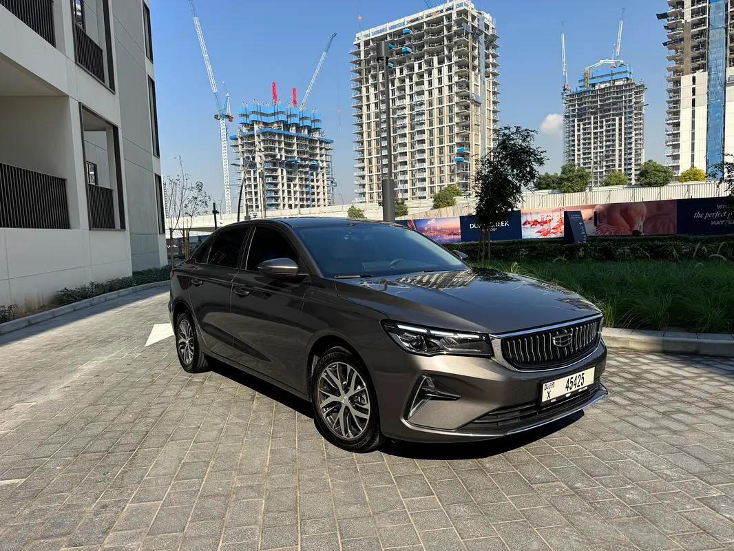 Geely Emgrand 2025 — photo 1 of 10