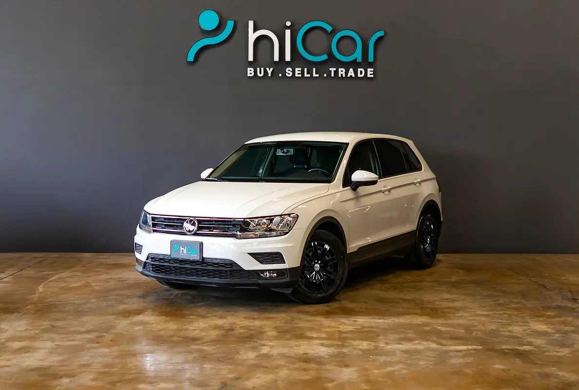 Volkswagen Tiguan 2018 — photo 1 of 16