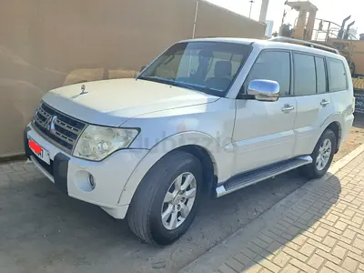 Mitsubishi Pajero GLS 4WD | 2011 | GCC Spec | AED 24,000