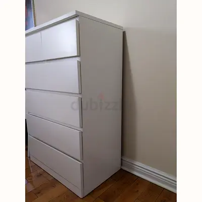 White 6-Drawer Chest of Drawers - Good Condition