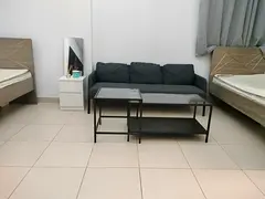 Bed space for lady in a master room