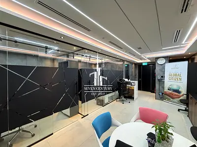 Fully Fitted Office | Vacant | Partial Lake View