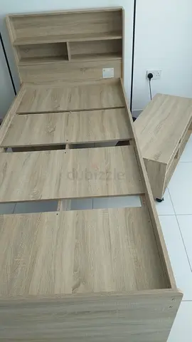 Single/Junior bed with 2 boxes