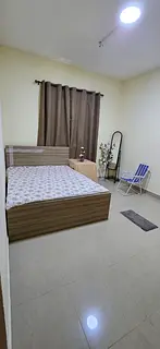 Room available for Working couple/Family or Working Women