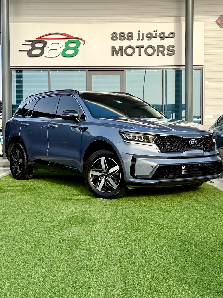 Kia Sorento 2021 — photo 1 of 10