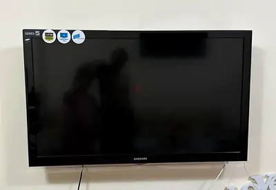 Samsung Full HD LED TV, Series 5, 50 in. + Android Smart TV Box