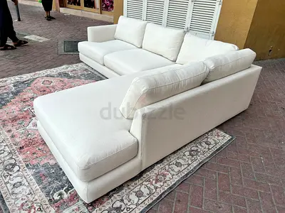 Brand new condition West elm Corner Lshape sofa Beige