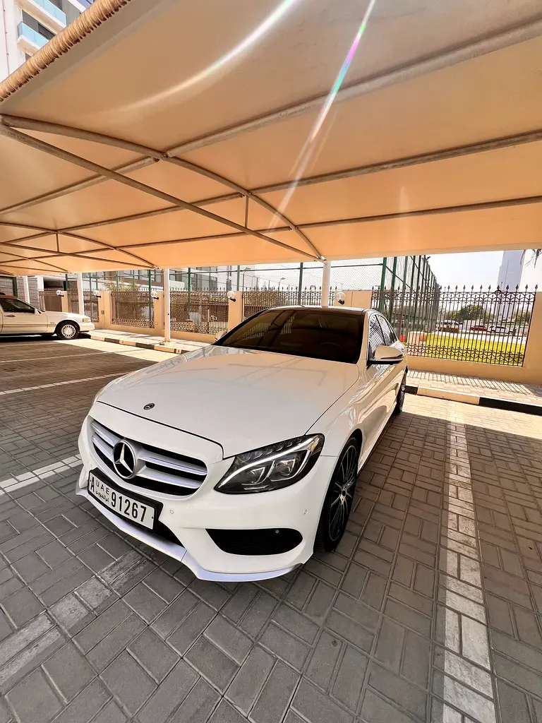 Mercedes-Benz C-Class 2018 — photo 1 of 16