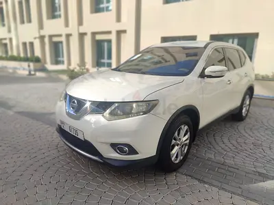 FOR SALE — Nissan X-Trail 2016 | AED 38,000 | The Greens, Dubai