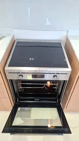 Terim 4 hobs Induction  latest model same like new condition