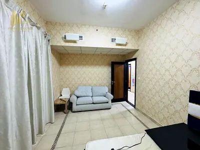 Spacious 2 Bedroom Apartment | at Bus Stop | Great Amenities
