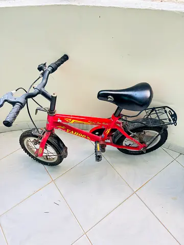 Childrens Red Yahoo Kids Bike - Small Size, Used
