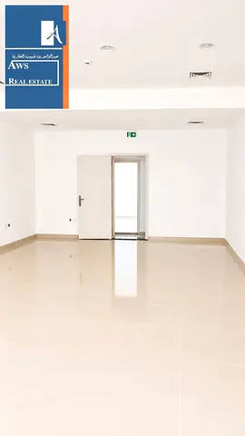 Bright Shop in Prime Commercial Location, Street Facing Unit