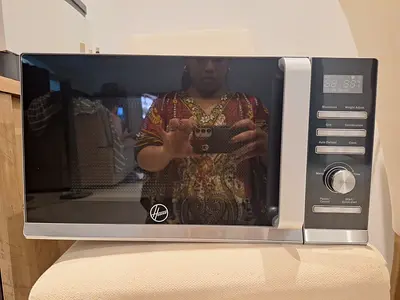 Hoover Microwave - HMW-M25G-S