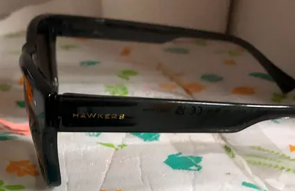 Pre-owned black wayfarer sunglasses - casual everyday wear