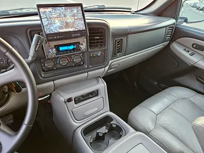 2001 Chevrolet SUBURBAN 照片 15