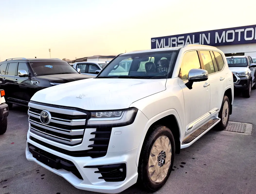 Toyota Land Cruiser 2025 — photo 1 of 15