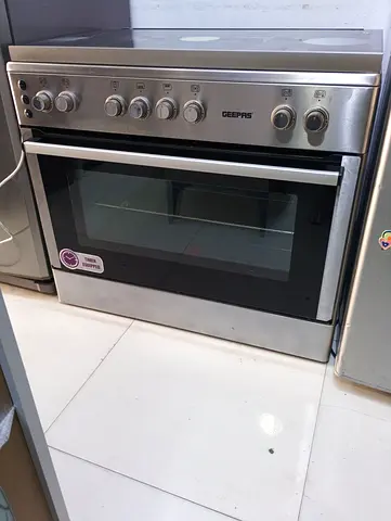 Geepas Freestanding Gas Oven and Cooker - Good Working Condition free home delivery