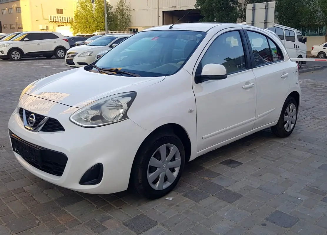 Nissan Micra 2020 — photo 1 of 9