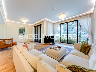 Exclusive | Lake View | Fully Upgraded