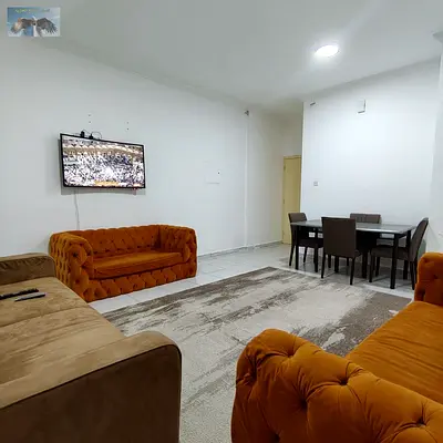 فرصه مميزه شقه مفروشه غرفه وصاله موقع ممتاز بسعر مميز قريبه من جميع الخدمات