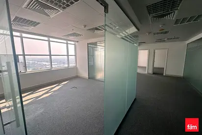SEMIFITTED | VACANT | CORNER UNIT | AMAZING VIEW