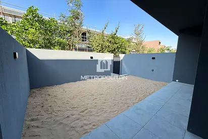 Stunning 4BR Townhouse +Maid | Smart Home | Resale