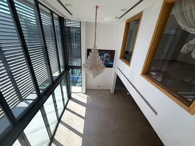 Vacant / Spacious BUA/ With lift / Private pool